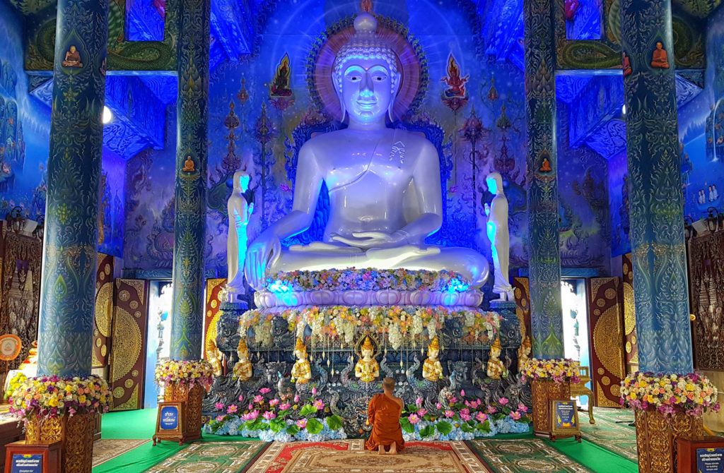 temple-bleu-chiang-rai