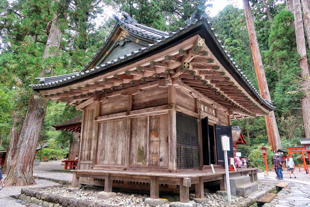 temple-futarasan-nikko